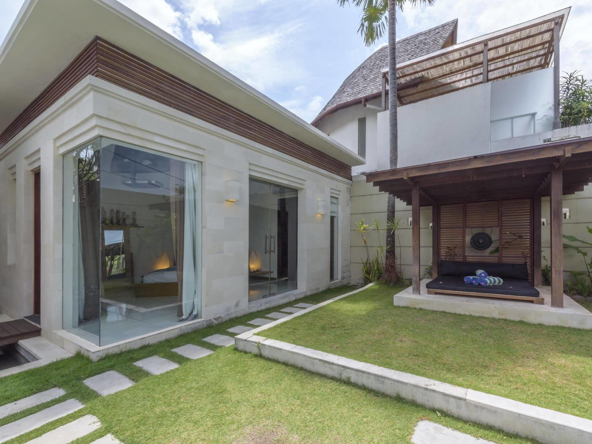 K Villas By Premier Hospitality Asia Семиньяк Экстерьер фото